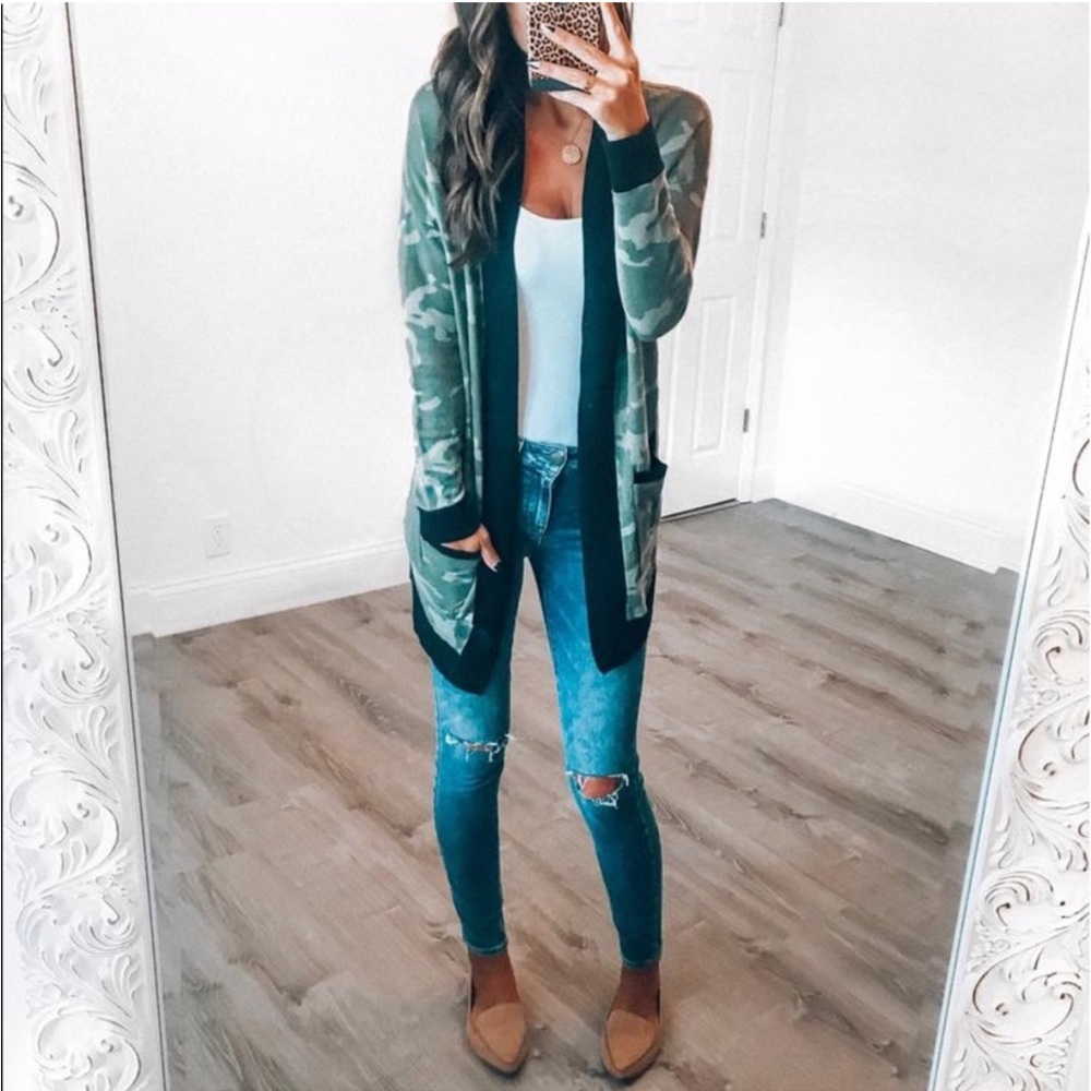 Express Camouflage Oversized Caridgan Sweater - XXS